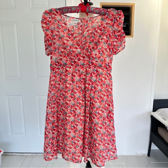 American Eagle Outfitters Dresses & Skirts - American Eagle Outfitters Red and Pink Floral Dress